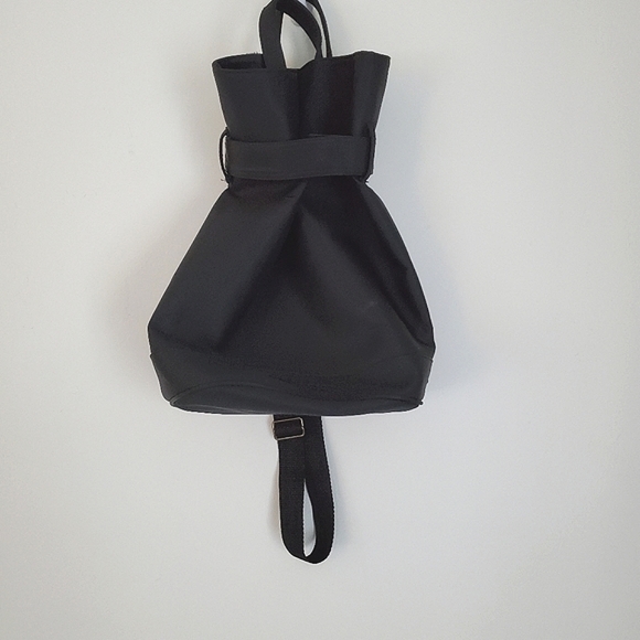 Jil Sander Urban Jungle Minimalist Black One-Strap Backpack - Picture 5 of 16